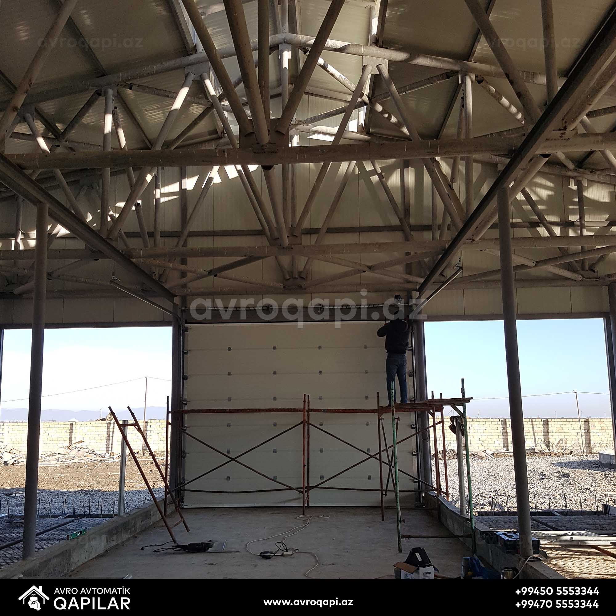 Ağsu Süd Zavodunda quraşdırdığımız Sənaye qapısı.